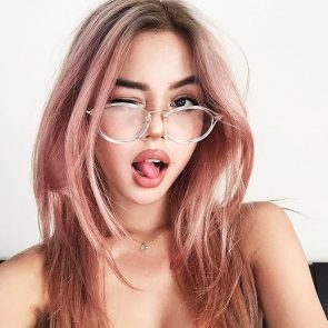lily maymac sexy selfie